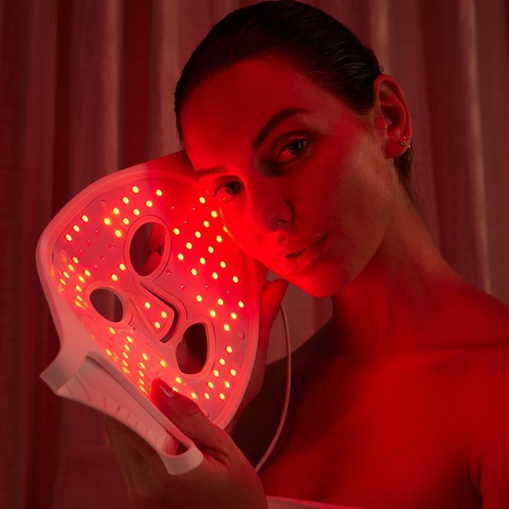 Confidelle™ LED Light Therapy Mask
